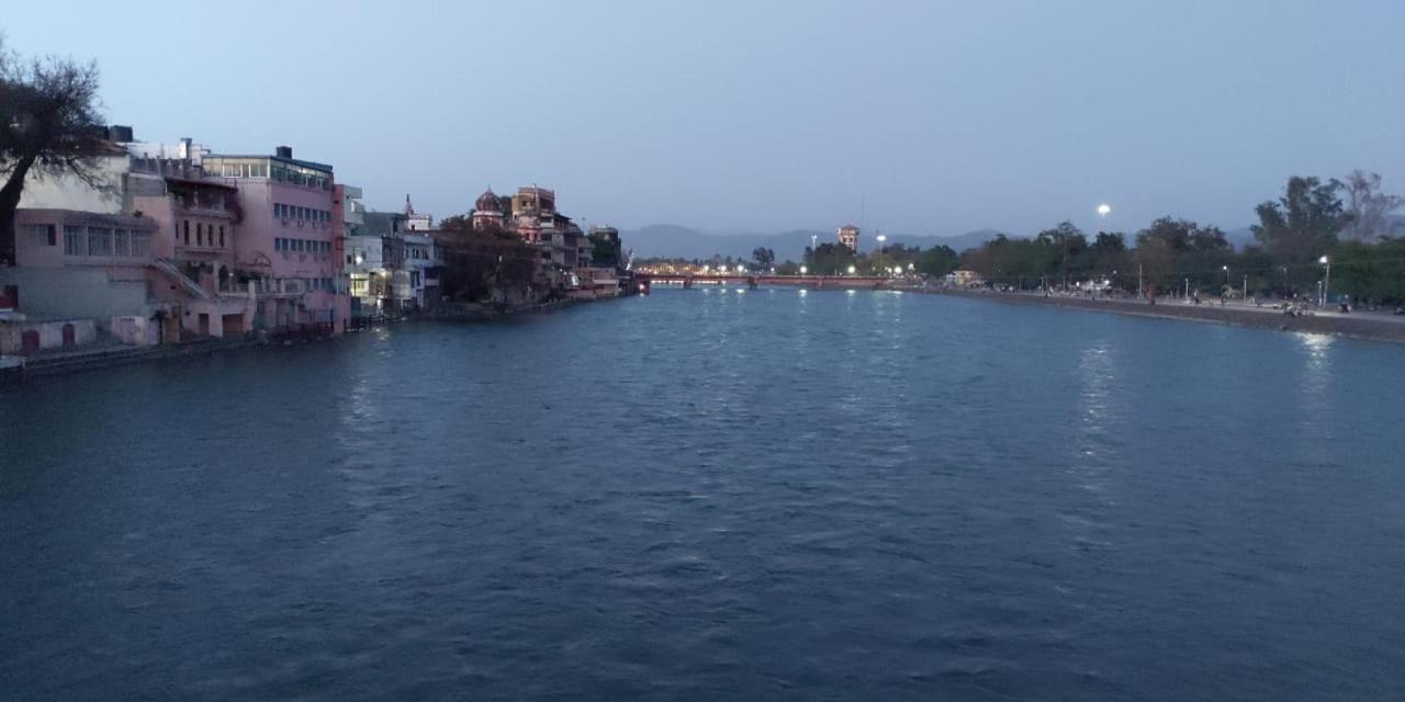 Hotel Raj Deluxe Haridwar Bagian luar foto